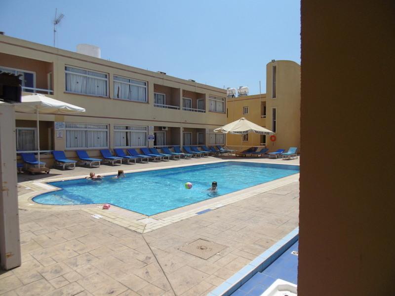 Nick'S Hotel Apartments Ajía Nápa Kültér fotó
